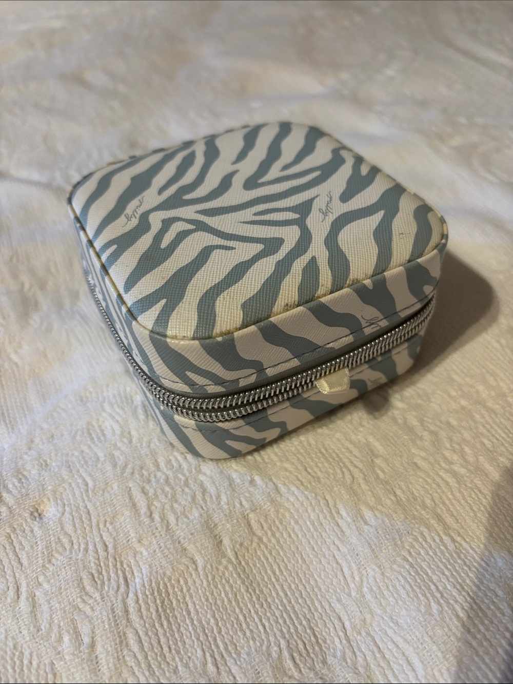 Milly Cream Travel Jewelry Case with Mirror